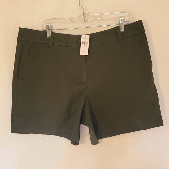 LOFT Pants - NWT 6" LOFT Outlet Shorts 16